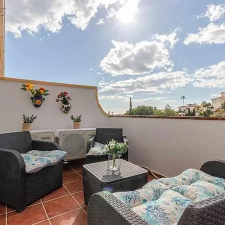 797holidayrentals- En Torremuelle Con Terraza Y Piscina * ベナルマデナ