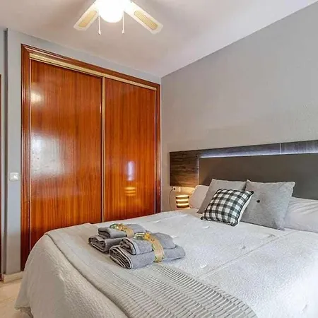 797holidayrentals- En Torremuelle Con Terraza Y Piscina شقة *